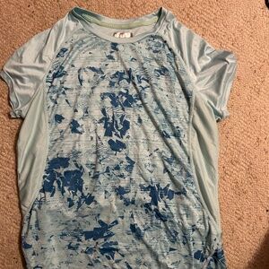 XL Marmot blue patterned t-shirt